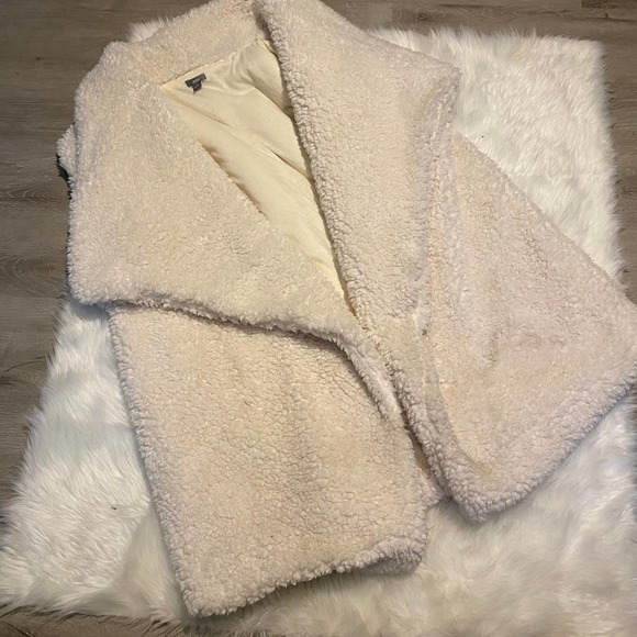 Aerie White Teddy Bear Vest Cardigan Medium - Picture 2 of 10